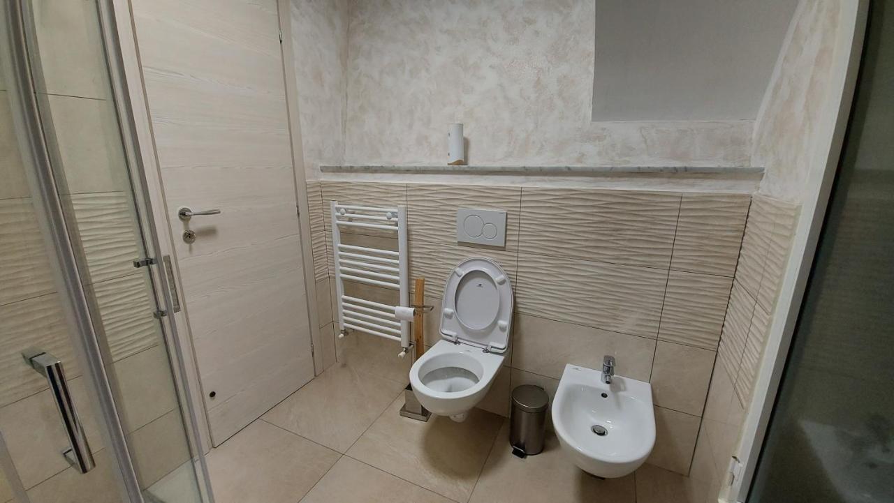 Nel Cuore Di Genova Bagno Privato ภายนอก รูปภาพ